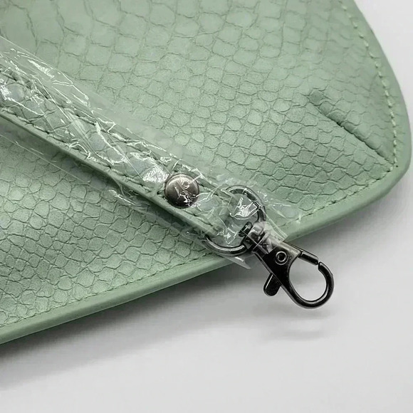 JOY Susan Crossbody Clutch Phyton Print Bag Seafoam Green Zip Pockets Rectangula - Picture 9 of 13